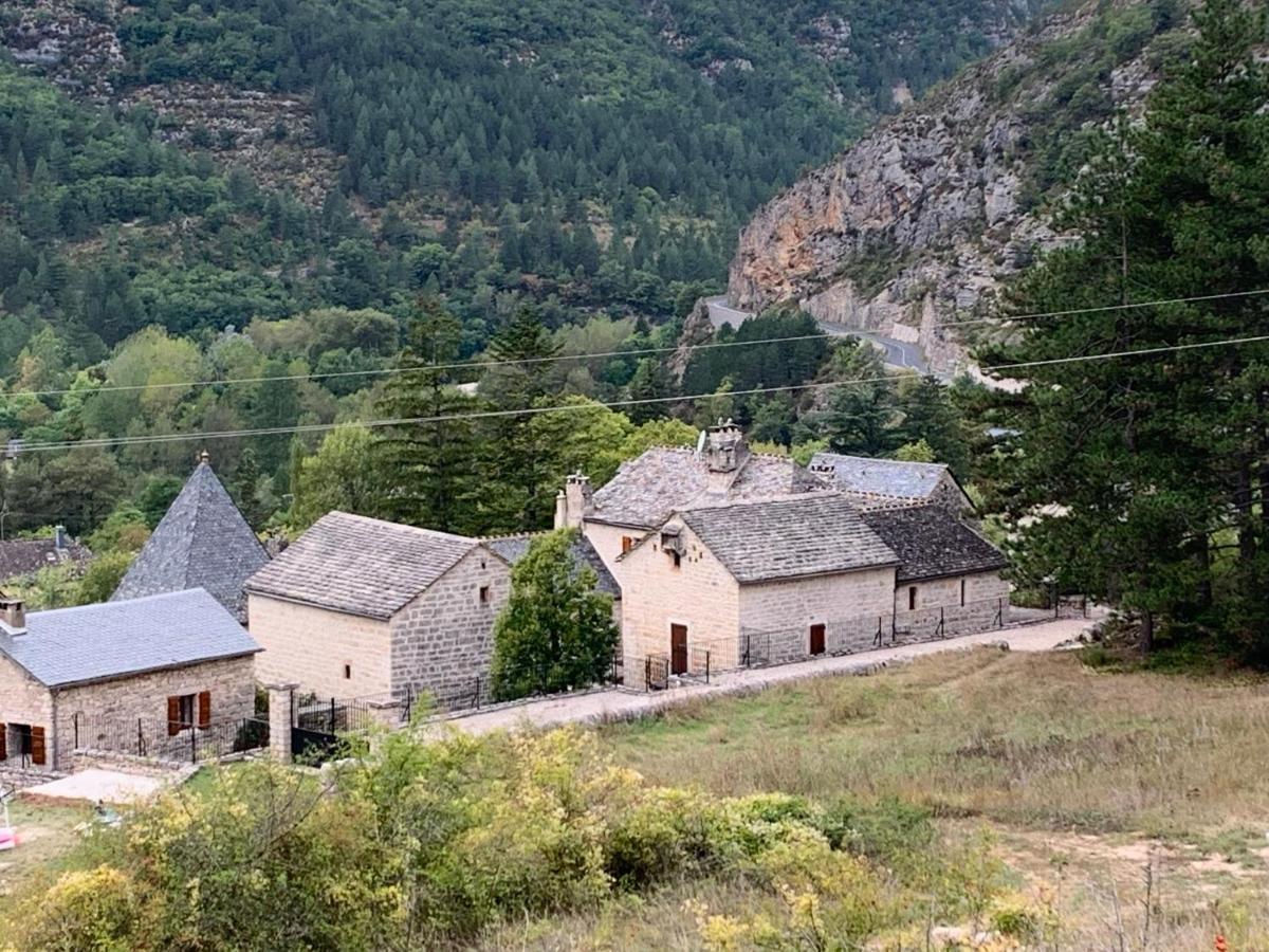 לינה וארוחת בוקר Quezac  La Voutee 5 Epis Avec Bain Finlandais Prive Au Manoir Du Charme Gorges Du Tarn מראה חיצוני תמונה