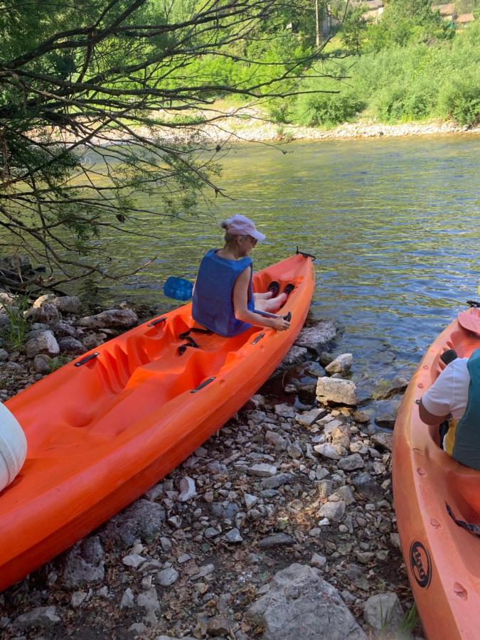 לינה וארוחת בוקר Quezac  La Voutee 5 Epis Avec Bain Finlandais Prive Au Manoir Du Charme Gorges Du Tarn מראה חיצוני תמונה