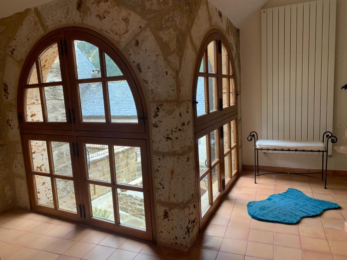לינה וארוחת בוקר Quezac  La Voutee 5 Epis Avec Bain Finlandais Prive Au Manoir Du Charme Gorges Du Tarn מראה חיצוני תמונה
